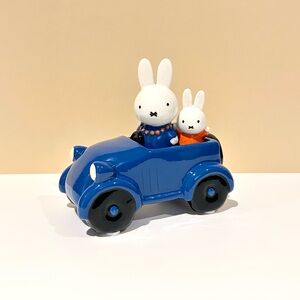Miffy & Mother Travel with Retro Blue Car Ceramic Figurines Figures